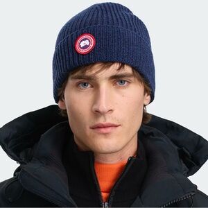 CANADA GOOSE 100% MERINO WOOL RIB TOQUE BEANIE